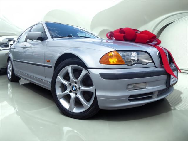 used 2001 BMW 330 car, priced at $3,995