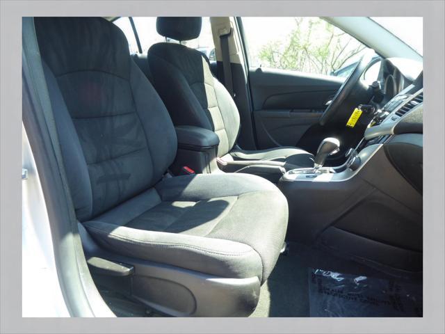 used 2016 Chevrolet Cruze Limited car, priced at $8,963