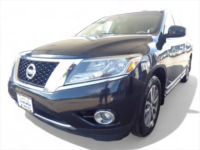 used 2015 Nissan Pathfinder car, priced at $7,963