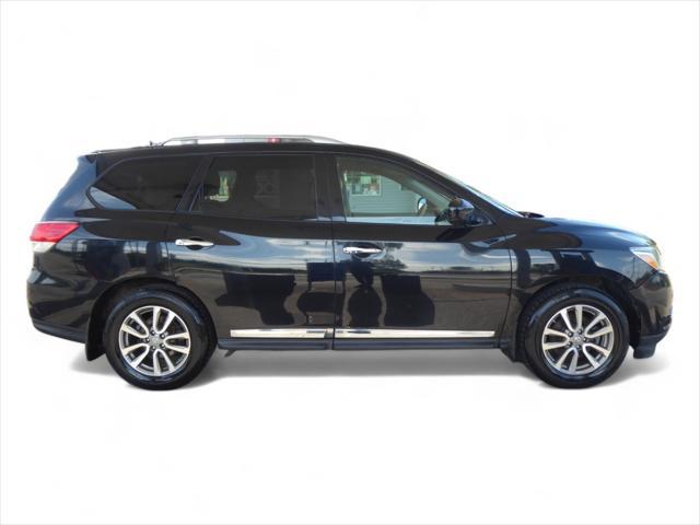 used 2015 Nissan Pathfinder car, priced at $7,963