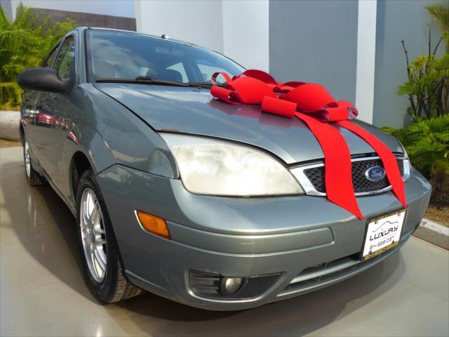 used 2005 Ford Focus car, priced at $2,995