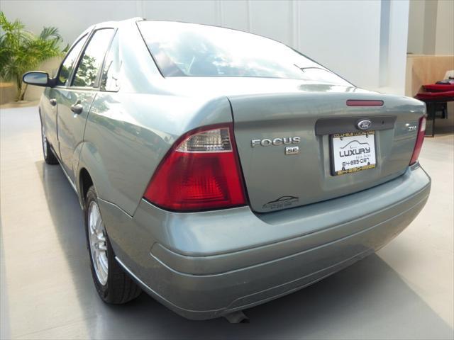 used 2005 Ford Focus car, priced at $2,995