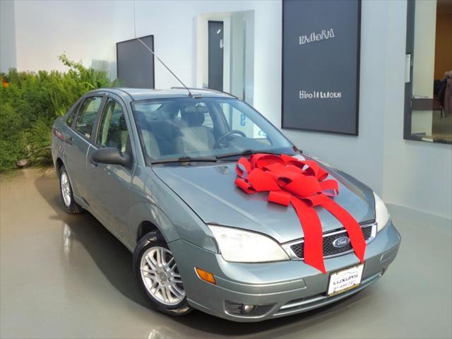 used 2005 Ford Focus car, priced at $2,995