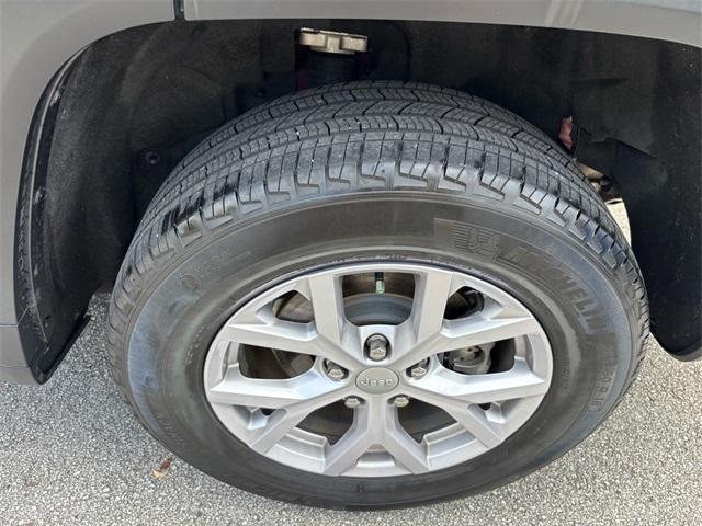 used 2022 Jeep Grand Cherokee car, priced at $30,200