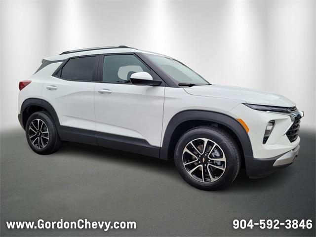 new 2026 Chevrolet TrailBlazer car, priced at $27,807