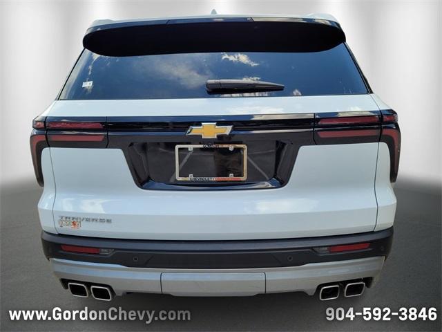 used 2025 Chevrolet Traverse car, priced at $39,900