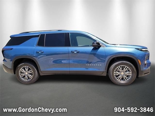 new 2025 Chevrolet Traverse car, priced at $43,095