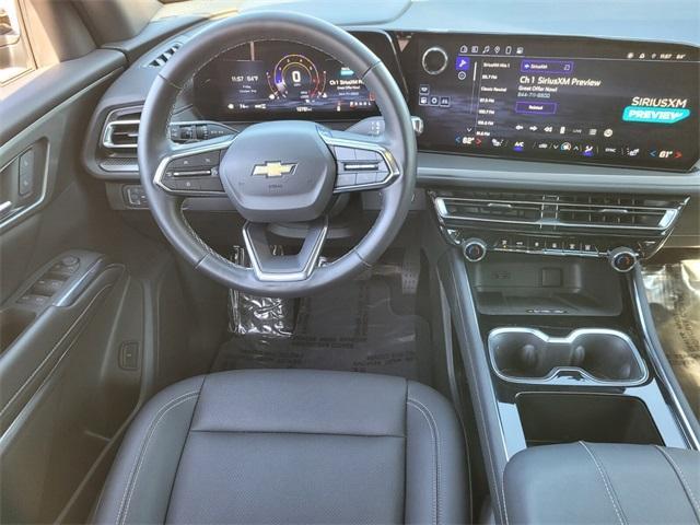 used 2025 Chevrolet Traverse car, priced at $38,900