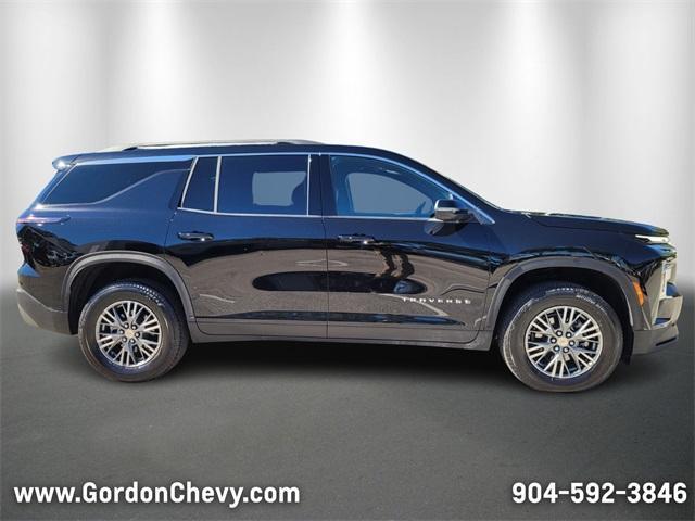 used 2025 Chevrolet Traverse car, priced at $38,900