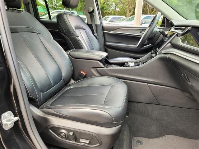 used 2022 Jeep Grand Cherokee car, priced at $31,000