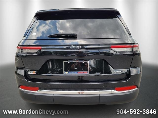 used 2022 Jeep Grand Cherokee car, priced at $31,000