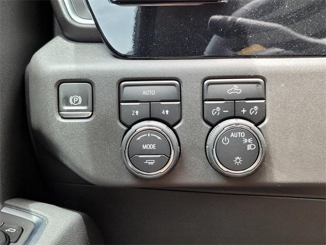 new 2025 Chevrolet Silverado 1500 car, priced at $52,900