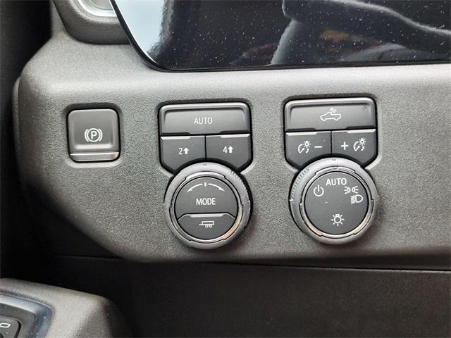 new 2025 Chevrolet Silverado 1500 car, priced at $47,834