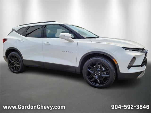 new 2025 Chevrolet Blazer car, priced at $40,962
