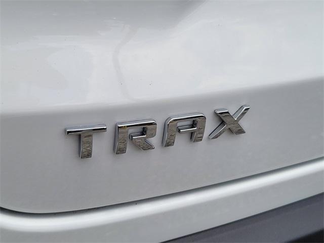 new 2025 Chevrolet Trax car, priced at $24,095
