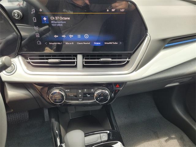 new 2025 Chevrolet Trax car, priced at $24,095