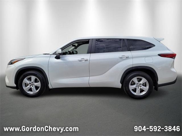 used 2023 Toyota Highlander car, priced at $33,850