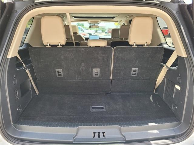 used 2024 Ford Expedition car, priced at $58,900