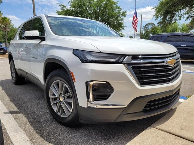 used 2023 Chevrolet Traverse car, priced at $32,400