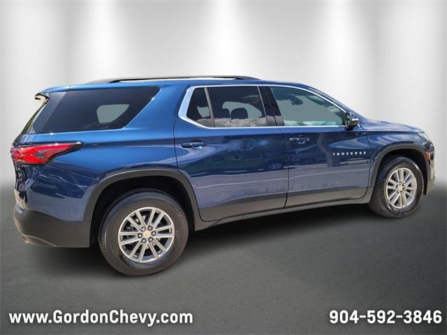 used 2022 Chevrolet Traverse car, priced at $31,300