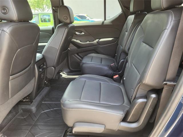 used 2022 Chevrolet Traverse car, priced at $31,300