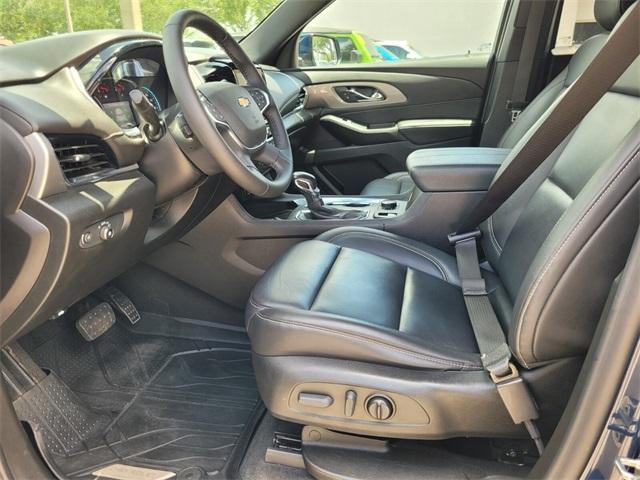 used 2022 Chevrolet Traverse car, priced at $31,300