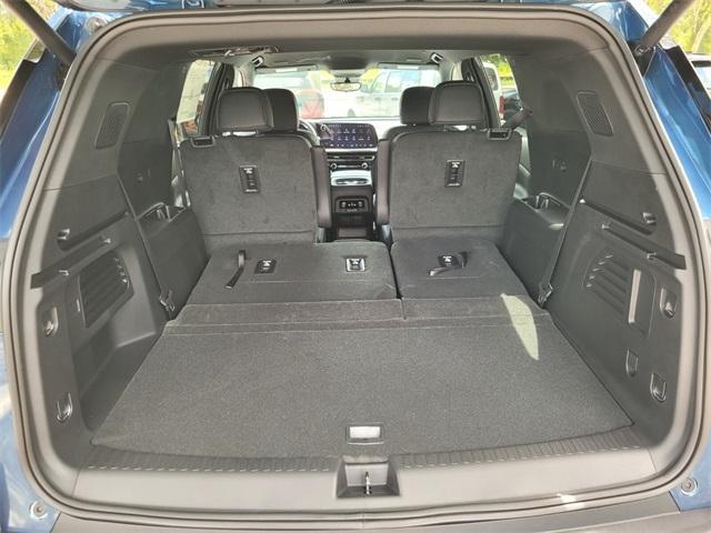 new 2026 Chevrolet Traverse car, priced at $43,123
