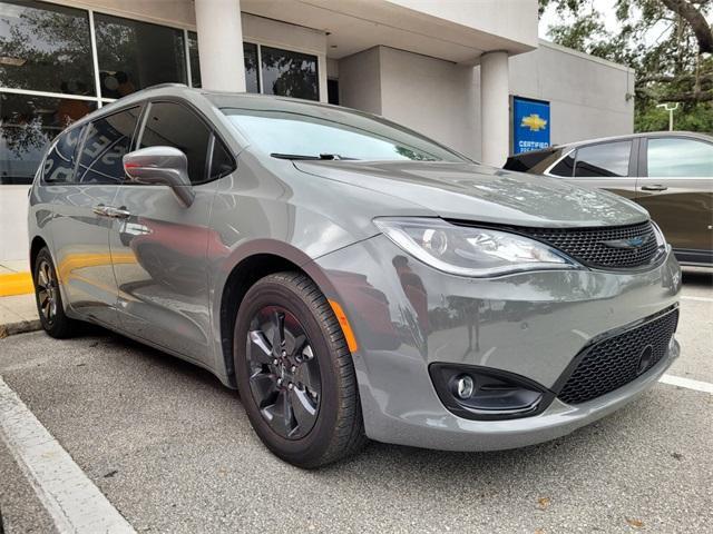 used 2020 Chrysler Pacifica Hybrid car, priced at $27,700