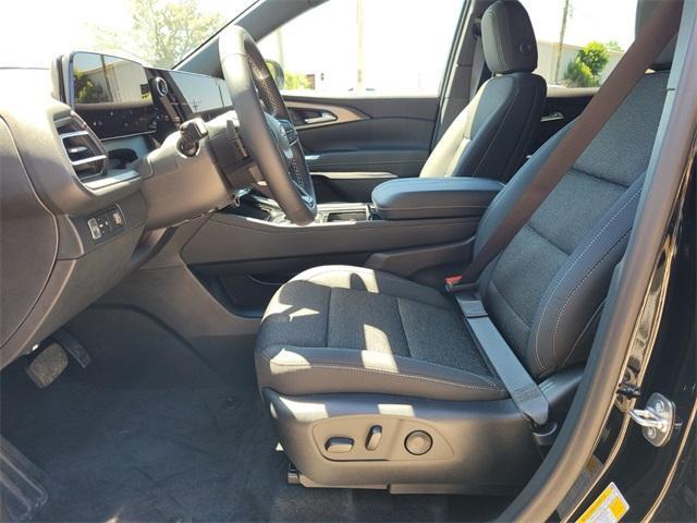 new 2024 Chevrolet Traverse car, priced at $41,658