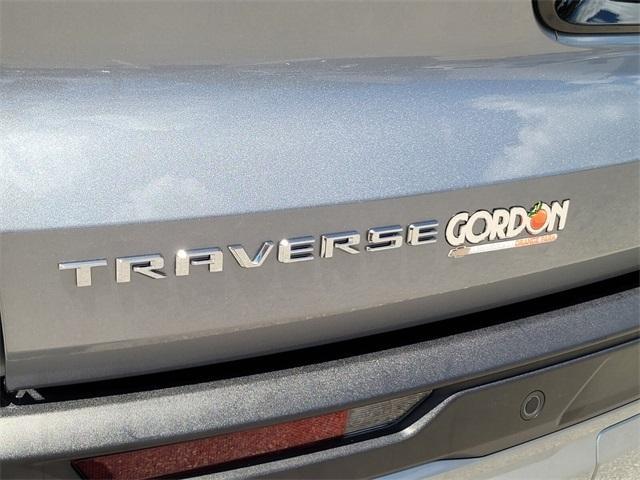 used 2025 Chevrolet Traverse car, priced at $38,400