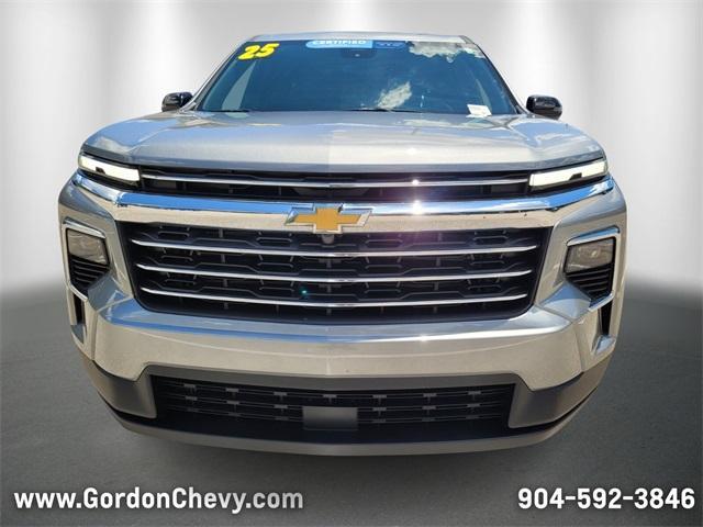 used 2025 Chevrolet Traverse car, priced at $38,400