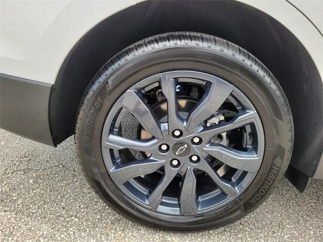 used 2024 Chevrolet Equinox car, priced at $27,800