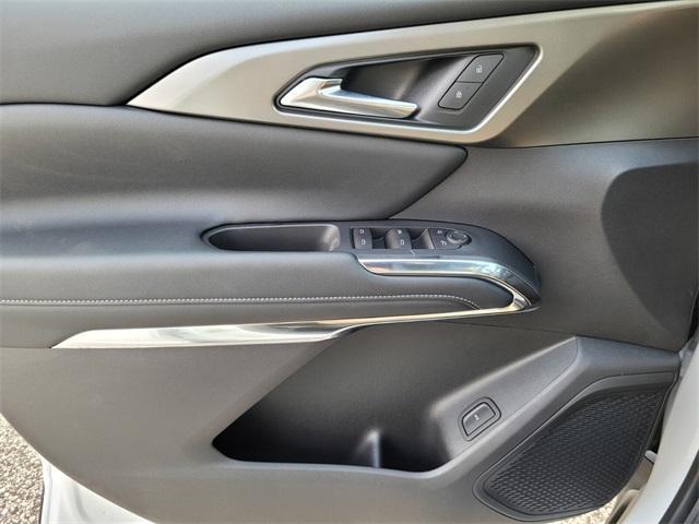 new 2025 Chevrolet Traverse car, priced at $43,258