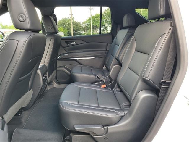 new 2025 Chevrolet Traverse car, priced at $43,258