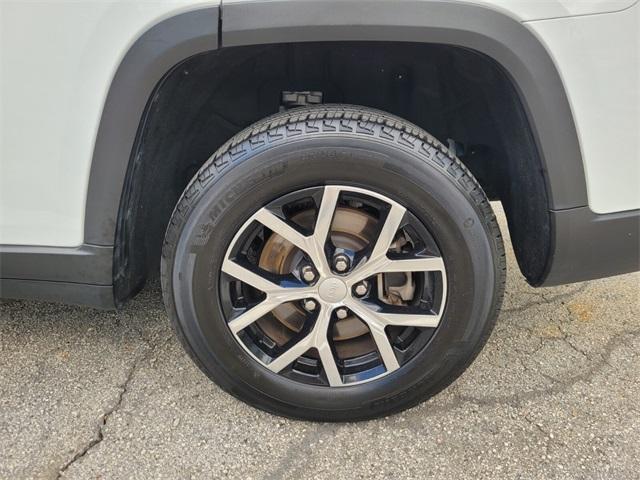 used 2024 Jeep Grand Cherokee L car, priced at $34,900