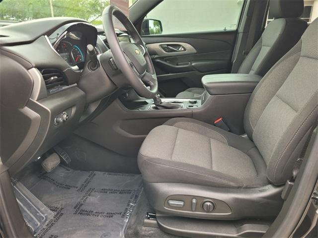 used 2022 Chevrolet Traverse car, priced at $31,700