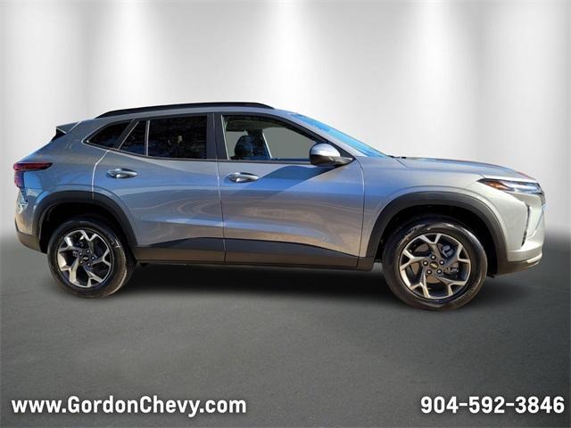 new 2025 Chevrolet Trax car, priced at $24,285