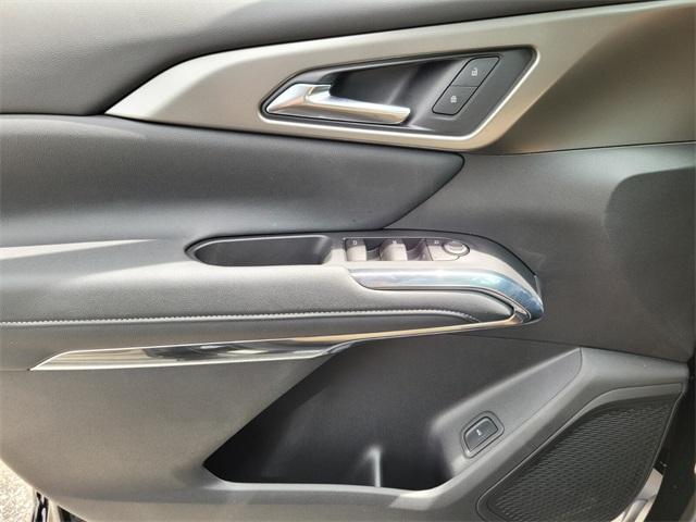 new 2025 Chevrolet Traverse car, priced at $42,595