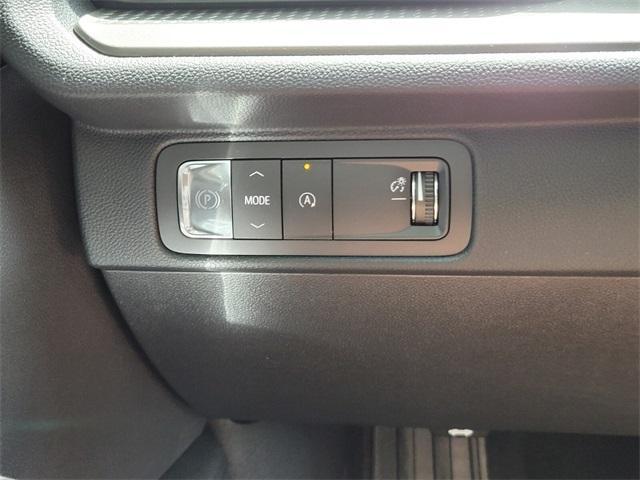 new 2025 Chevrolet Traverse car, priced at $42,595