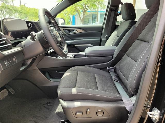 new 2025 Chevrolet Traverse car, priced at $42,595