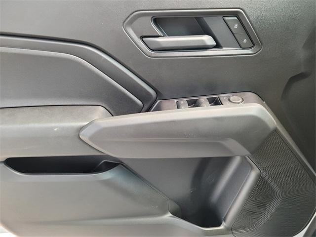 new 2025 Chevrolet Colorado car, priced at $33,168