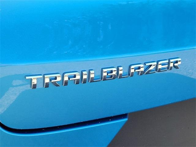 new 2025 Chevrolet TrailBlazer car, priced at $30,851