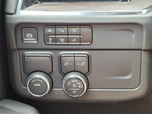 new 2025 Chevrolet Suburban car, priced at $74,953