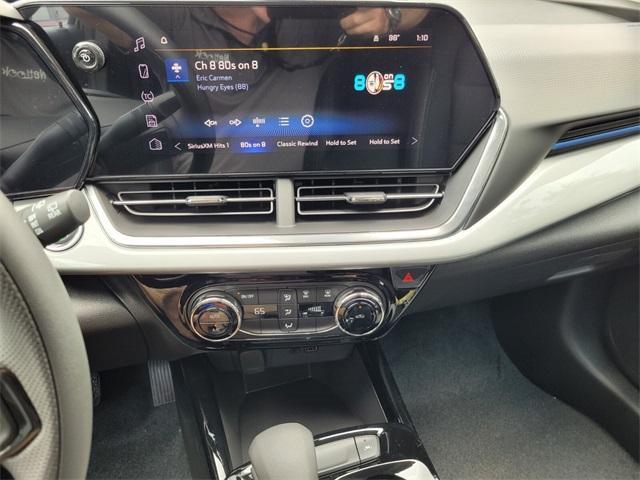 new 2025 Chevrolet Trax car, priced at $24,095
