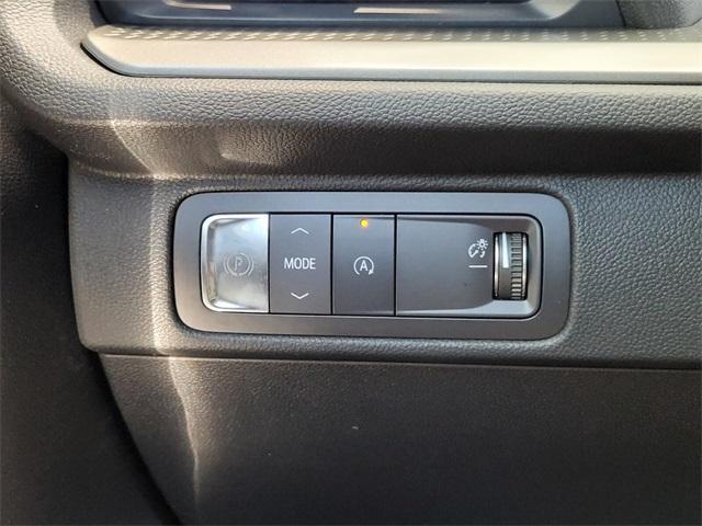 new 2025 Chevrolet Traverse car, priced at $42,095