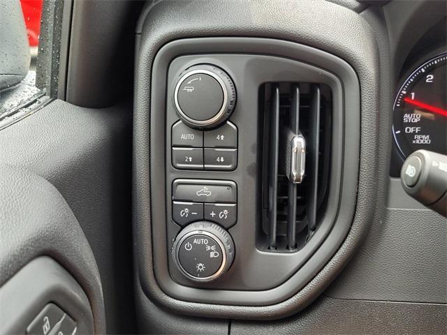 new 2025 Chevrolet Silverado 1500 car, priced at $51,068