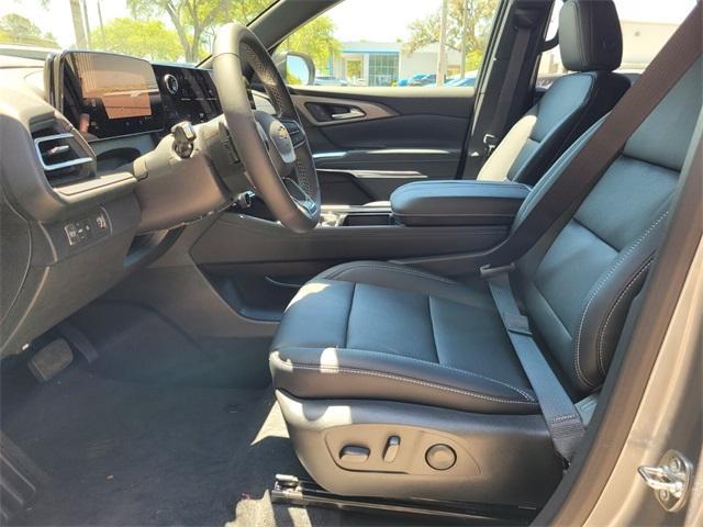 new 2025 Chevrolet Traverse car, priced at $43,595