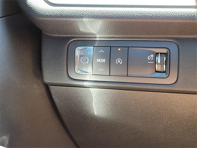 new 2025 Chevrolet Traverse car, priced at $43,595