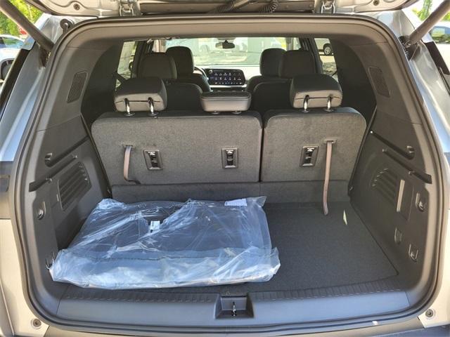 new 2025 Chevrolet Traverse car, priced at $43,595