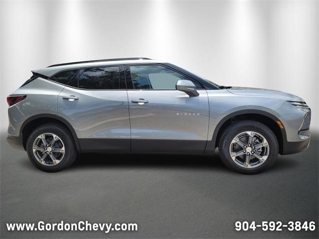 new 2025 Chevrolet Blazer car, priced at $35,425